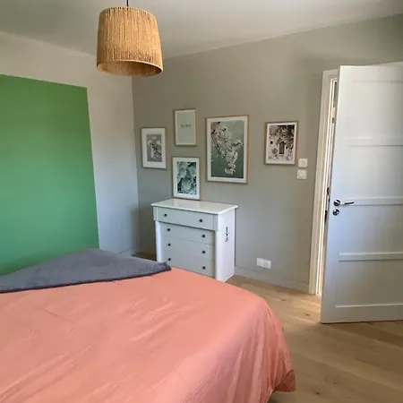 Avec Piscine Couverte Et Proche De La