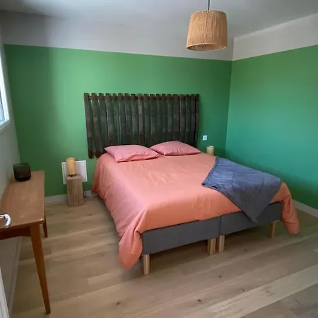 بيت للعطل Avec Piscine Couverte Et Proche De La